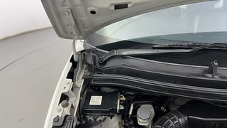 Used 2020 Maruti Suzuki Wagon R 1.0 [2019-2022] LXI CNG Petrol+cng Manual engine ENGINE RIGHT SIDE HINGE & APRON VIEW