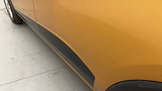 Used 2021 Renault Triber RXT AMT Petrol Automatic dents MINOR SCRATCH