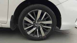 Used 2022 Honda City ZX Petrol Manual tyres RIGHT FRONT TYRE RIM VIEW