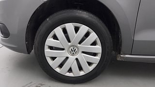 Used 2014 volkswagen Vento 1.6L Comfortline Petrol Petrol Manual tyres LEFT FRONT TYRE RIM VIEW