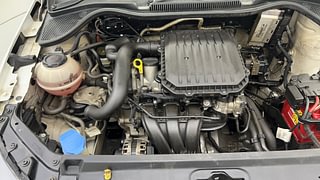 Used 2019 Volkswagen Polo [2018-2022] Comfortline 1.0L (P) Petrol Manual engine ENGINE RIGHT SIDE VIEW