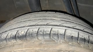 Used 2019 Renault Kwid [2017-2019] RXT 1.0 SCE Special (O) Petrol Manual tyres RIGHT REAR TYRE TREAD VIEW