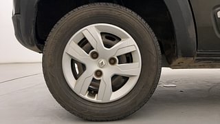 Used 2019 Renault Kwid [2017-2019] RXT 1.0 SCE Special (O) Petrol Manual tyres RIGHT REAR TYRE RIM VIEW