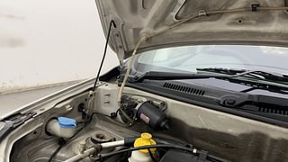 Used 2014 Maruti Suzuki Alto 800 [2012-2016] Lxi Petrol Manual engine ENGINE RIGHT SIDE HINGE & APRON VIEW