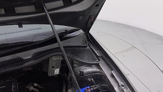 Used 2014 volkswagen Vento 1.6L Comfortline Petrol Petrol Manual engine ENGINE LEFT SIDE HINGE & APRON VIEW