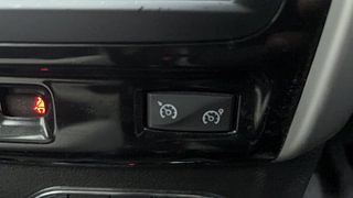 Used 2021 Renault Duster [2020-2022] RXZ Petrol Petrol Manual top_features Cruise control