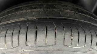 Used 2019 Volkswagen Polo [2018-2022] Comfortline 1.0L (P) Petrol Manual tyres LEFT REAR TYRE TREAD VIEW