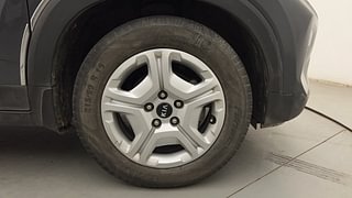 Used 2021 Kia Sonet HTX 1.0 iMT Petrol Manual tyres RIGHT FRONT TYRE RIM VIEW