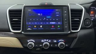 Used 2022 Honda City ZX Petrol Manual interior MUSIC SYSTEM & AC CONTROL VIEW