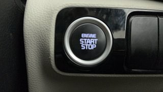 Used 2021 Kia Sonet HTX 1.0 iMT Petrol Manual top_features Keyless start