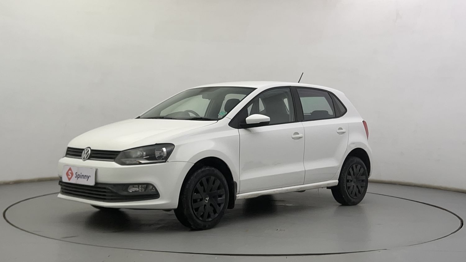 LEFT FRONT CORNER VIEW