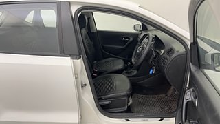 Used 2019 Volkswagen Polo [2018-2022] Comfortline 1.0L (P) Petrol Manual interior RIGHT SIDE FRONT DOOR CABIN VIEW