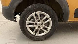 Used 2021 Renault Triber RXT AMT Petrol Automatic tyres RIGHT REAR TYRE RIM VIEW