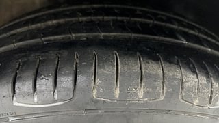 Used 2019 Volkswagen Polo [2018-2022] Comfortline 1.0L (P) Petrol Manual tyres RIGHT FRONT TYRE TREAD VIEW