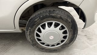 Used 2014 Maruti Suzuki Alto 800 [2012-2016] Lxi Petrol Manual tyres LEFT REAR TYRE RIM VIEW
