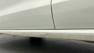 Used 2019 Volkswagen Polo [2018-2022] Comfortline 1.0L (P) Petrol Manual dents MINOR SCRATCH