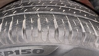 Used 2017 Maruti Suzuki Dzire [2017-2020] ZXi Plus AMT Petrol Automatic tyres RIGHT FRONT TYRE TREAD VIEW