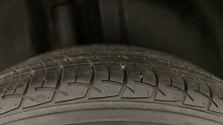 Used 2014 Volkswagen Polo [2010-2014] Highline1.2L (P) Petrol Manual tyres RIGHT REAR TYRE TREAD VIEW