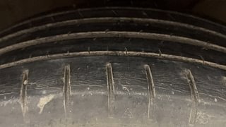 Used 2017 Maruti Suzuki Baleno [2015-2019] Alpha Petrol Petrol Manual tyres RIGHT FRONT TYRE TREAD VIEW