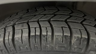Used 2015 Maruti Suzuki Alto 800 Lxi Petrol Manual tyres LEFT FRONT TYRE TREAD VIEW