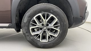 Used 2021 Renault Duster [2020-2022] RXZ Petrol Petrol Manual tyres RIGHT FRONT TYRE RIM VIEW