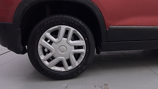 Used 2016 Maruti Suzuki Vitara Brezza [2016-2020] ZDi Diesel Manual tyres RIGHT REAR TYRE RIM VIEW