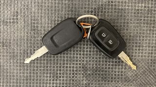 Used 2021 renault Kwid 1.0 RXT Opt Petrol Manual extra CAR KEY VIEW