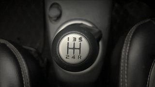 Used 2011 Maruti Suzuki Swift [2007-2011] VXi Petrol Manual interior GEAR  KNOB VIEW