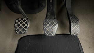 Used 2011 Volkswagen Polo [2010-2014] Trendline 1.2L (P) Petrol Manual interior PEDALS VIEW