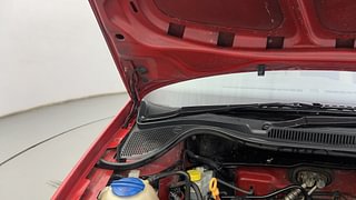 Used 2011 Volkswagen Polo [2010-2014] Trendline 1.2L (P) Petrol Manual engine ENGINE RIGHT SIDE HINGE & APRON VIEW