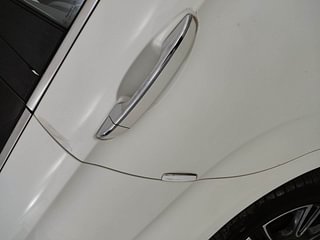 Used 2021 Mahindra Marazzo M6 Plus 8str Diesel Manual dents MINOR SCRATCH