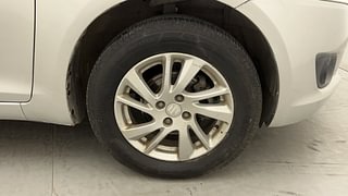 Used 2013 Maruti Suzuki Swift [2011-2017] ZXi Petrol Manual tyres RIGHT FRONT TYRE RIM VIEW
