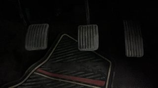 Used 2012 Hyundai i10 [2010-2016] Sportz 1.2 Petrol Petrol Manual interior PEDALS VIEW