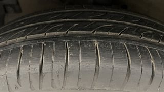 Used 2013 Maruti Suzuki Swift [2011-2017] ZXi Petrol Manual tyres LEFT FRONT TYRE TREAD VIEW
