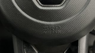Used 2021 renault Kwid 1.0 RXT Opt Petrol Manual top_features Airbags