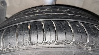 Used 2021 Hyundai New i20 Asta 1.0 Turbo IMT Petrol Manual tyres RIGHT REAR TYRE TREAD VIEW