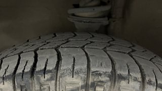 Used 2016 Maruti Suzuki Alto 800 [2012-2016] Lxi Petrol Manual tyres LEFT FRONT TYRE TREAD VIEW