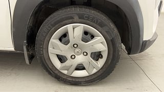 Used 2021 renault Kwid 1.0 RXT Opt Petrol Manual tyres RIGHT FRONT TYRE RIM VIEW