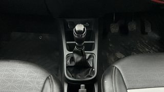 Used 2021 renault Kwid 1.0 RXT Opt Petrol Manual interior GEAR  KNOB VIEW