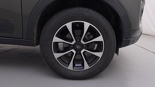 Used 2021 tata Nexon XZA Plus (O) AMT Petrol Automatic tyres RIGHT FRONT TYRE RIM VIEW