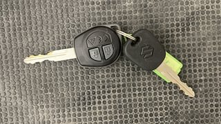 Used 2013 Maruti Suzuki Swift [2011-2017] ZXi Petrol Manual extra CAR KEY VIEW