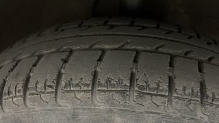 Used 2011 Maruti Suzuki Swift [2007-2011] VXi Petrol Manual tyres RIGHT FRONT TYRE TREAD VIEW