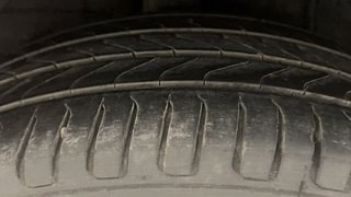 Used 2015 Hyundai Elite i20 [2014-2018] Asta 1.2 Petrol Manual tyres RIGHT REAR TYRE TREAD VIEW