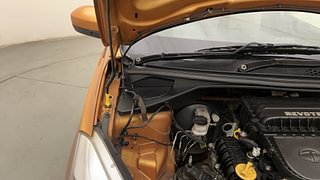 Used 2018 Tata Tiago [2016-2020] XTA Petrol Automatic engine ENGINE RIGHT SIDE HINGE & APRON VIEW