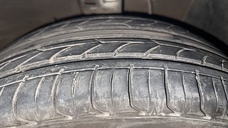 Used 2019 Hyundai Verna [2017-2020] 1.6 VTVT SX (O) AT Petrol Automatic tyres RIGHT FRONT TYRE TREAD VIEW