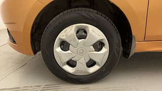 Used 2018 Tata Tiago [2016-2020] XTA Petrol Automatic tyres LEFT FRONT TYRE RIM VIEW