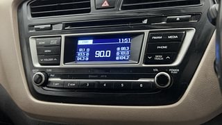 Used 2015 Hyundai Elite i20 [2014-2018] Asta 1.2 Petrol Manual top_features Integrated (in-dash) music system