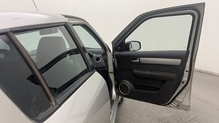 Used 2011 Maruti Suzuki Swift [2007-2011] VXi Petrol Manual interior RIGHT FRONT DOOR OPEN VIEW