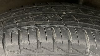 Used 2021 renault Kwid 1.0 RXT Opt Petrol Manual tyres LEFT REAR TYRE TREAD VIEW
