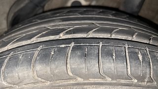 Used 2019 Hyundai Verna [2017-2020] 1.6 VTVT SX (O) AT Petrol Automatic tyres LEFT REAR TYRE TREAD VIEW